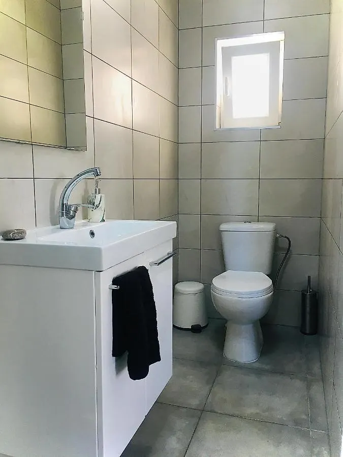 Sea Green Gardens Beach Complex 라르나카 아파트